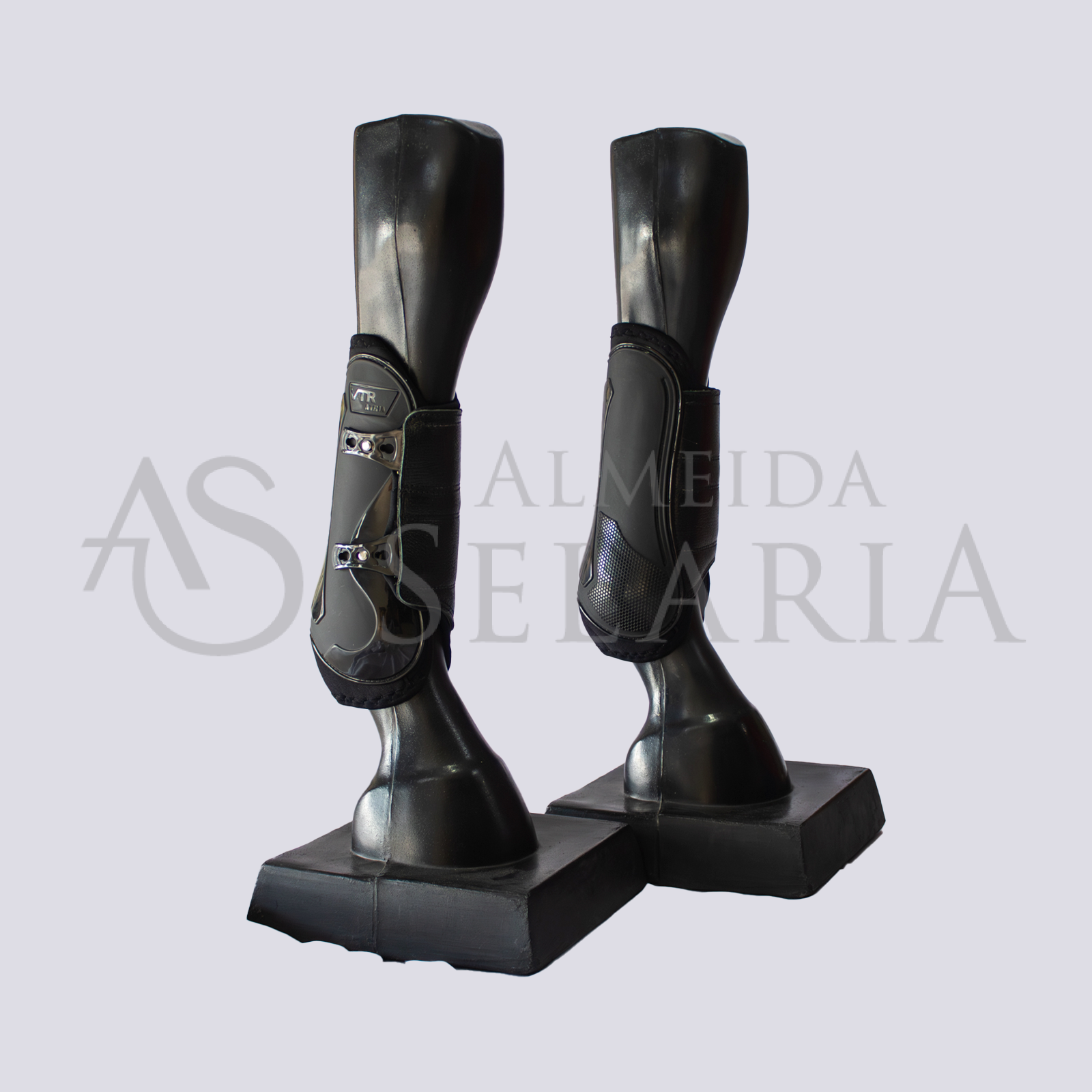 CANELEIRA ATRIA PINO COM COURO - VTR