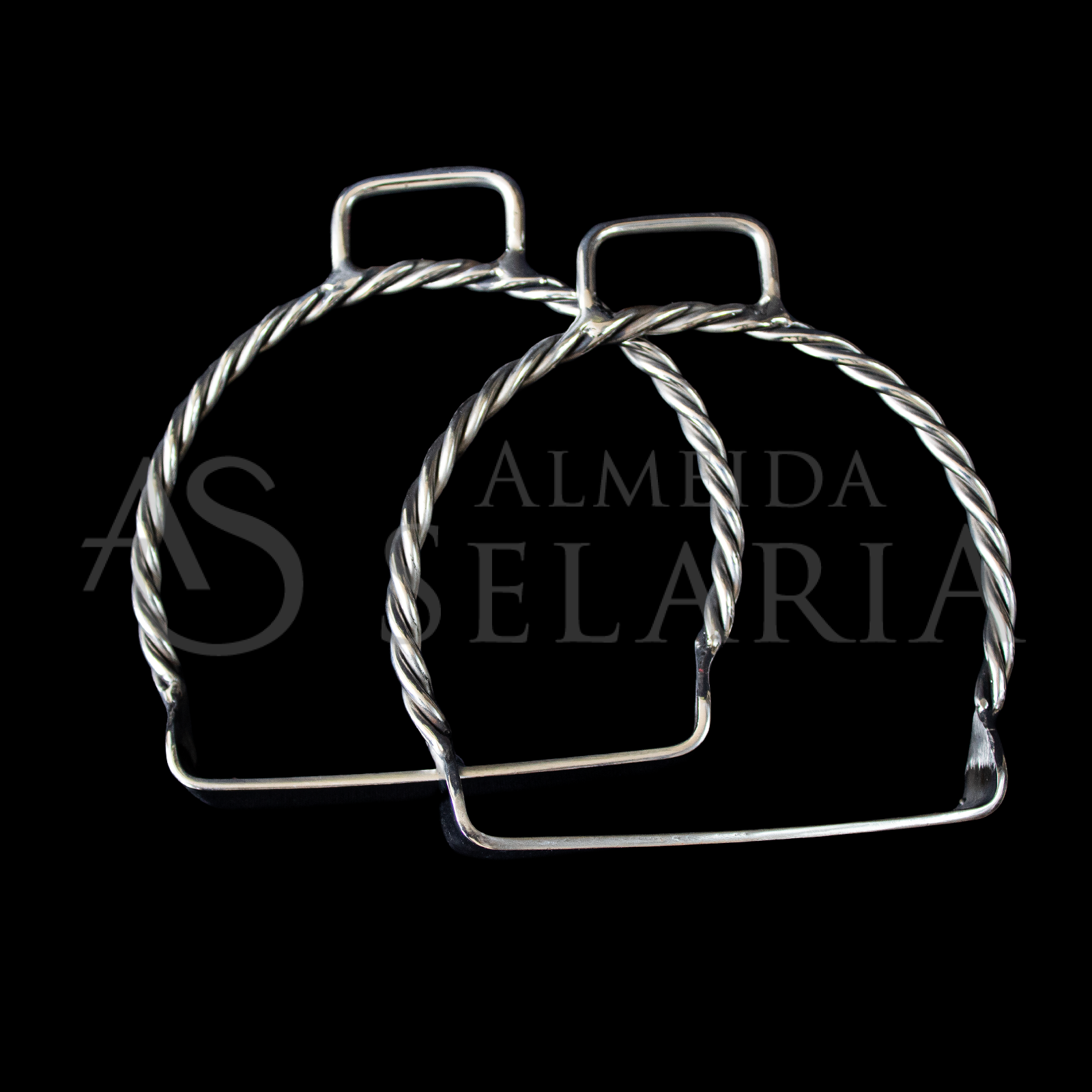 ESTRIBO TORCIDO - Imagem 2