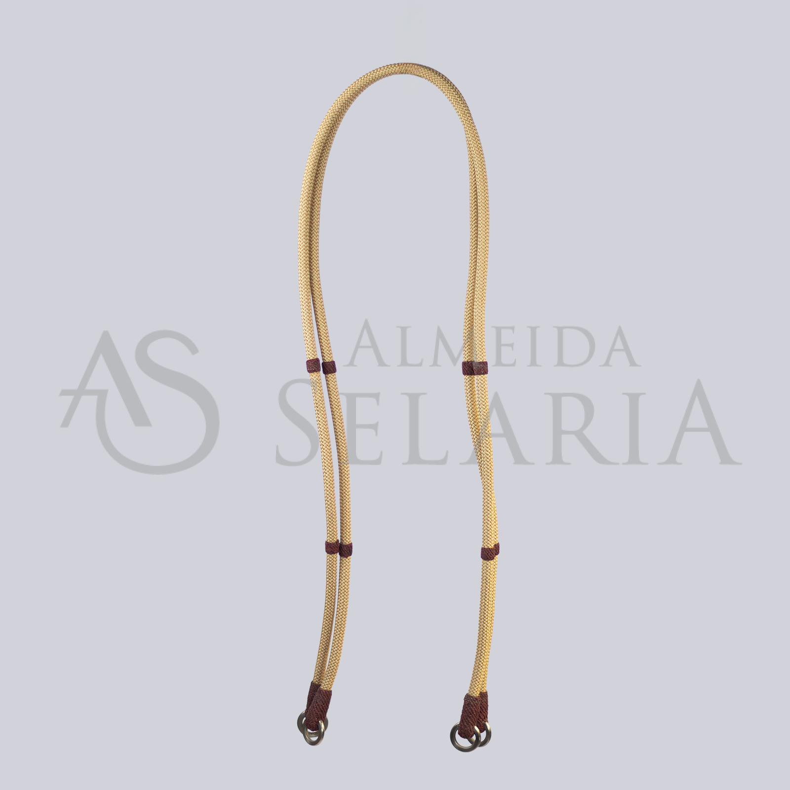 RÉDEAS DE CORDA COM DETALHES EM LINHA